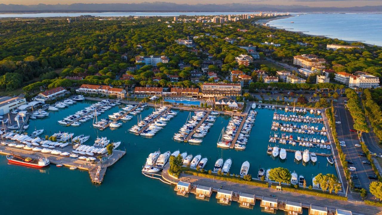Marina Uno View Apartment ลินญาโน ซับเบียโดโร ภายนอก รูปภาพ